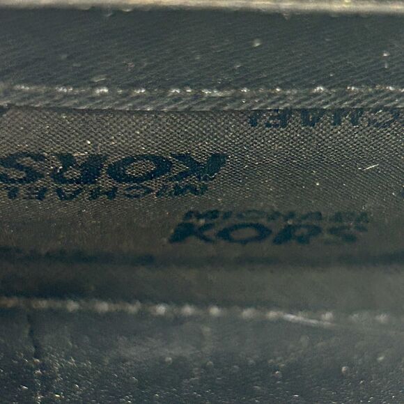 Michael Kors Black Saffiano Leather Jet Set Zip Wallet - Picture 8 of 8